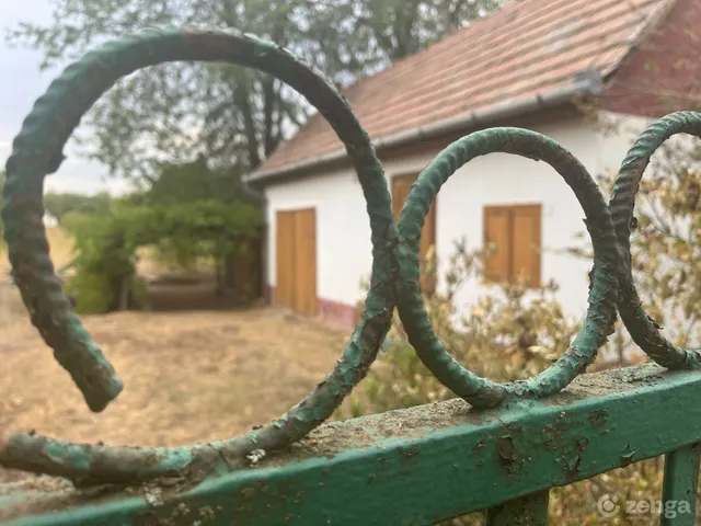 Eladó mezőgazdasági ingatlan Kecskemét, Szarkás 30 nm