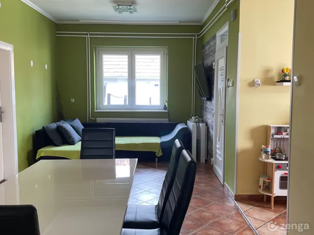 Eladó ház Fertőd, Süttör 99 nm