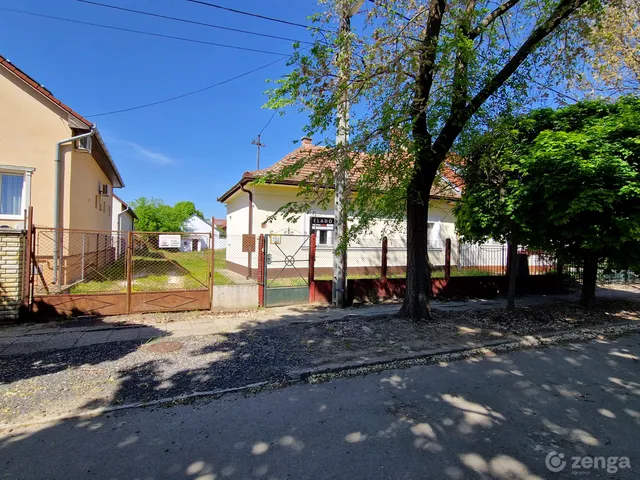 Eladó ház Debrecen, Kertváros, József Attila utca 65 nm