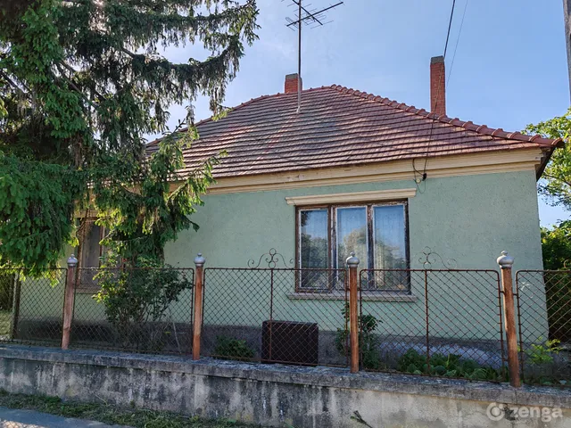 Eladó ház Nagybajcs 88 nm