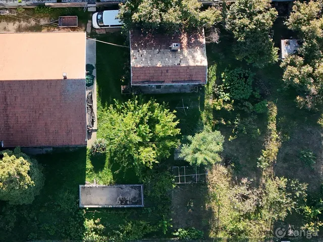 Eladó ház Mogyoród, Benczúr Gyula utca 204 nm