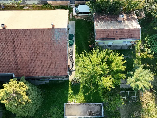 Eladó ház Mogyoród, Benczúr Gyula utca 204 nm