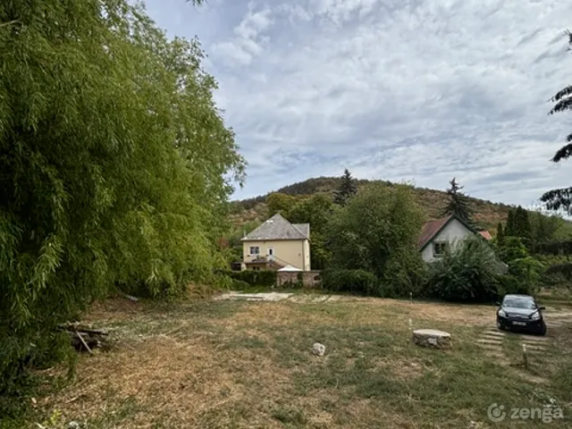 Eladó telek Solymár 899 nm