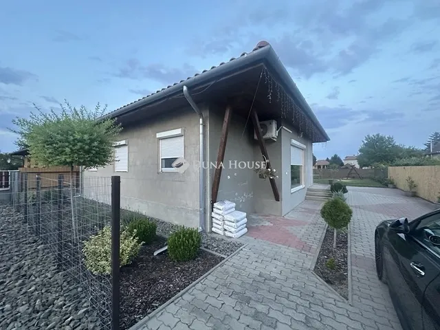 Eladó ház Cegléd 103 nm