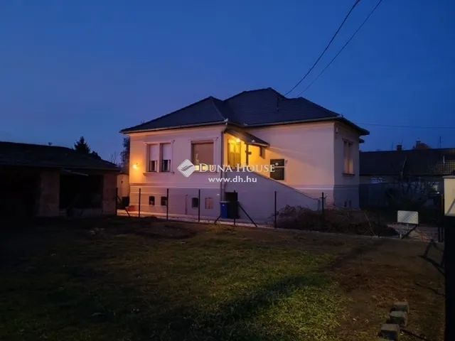 Eladó ház Cegléd 104 nm