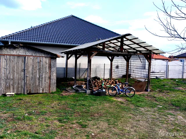 Eladó ház Sülysáp, Szőlősnyaraló 60 nm