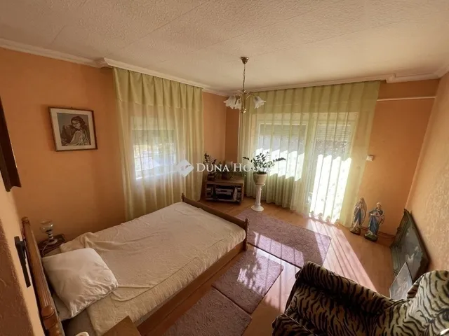 Eladó ház Dabas 240 nm