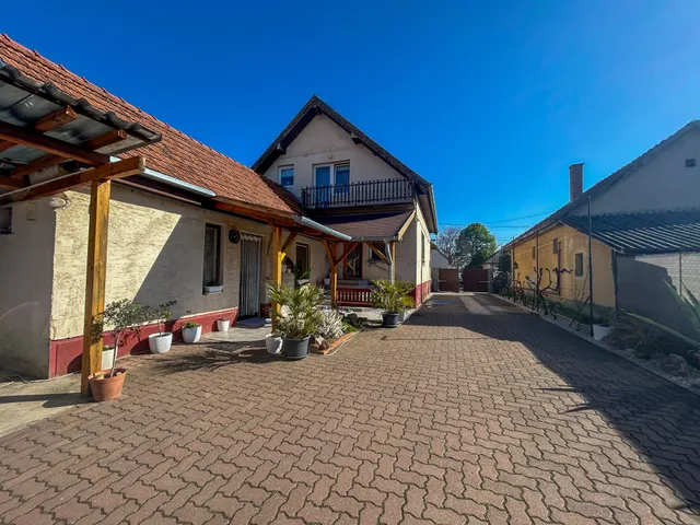 Eladó ház Dabas 100 nm