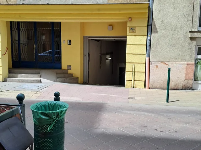 Eladó garázs Budapest IX. kerület, Külső Ferencváros, Páva utca 18 nm