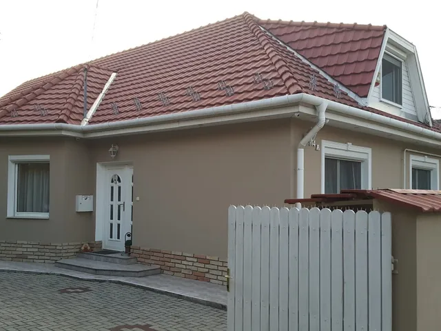 Kiadó ház Budapest XVIII. kerület, Erdőskert 139 nm