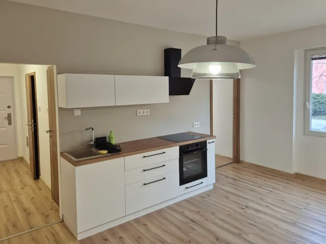 Kiadó lakás Székesfehérvár, Prohászka 35 nm