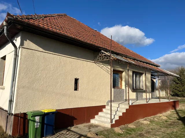 Eladó ház Tóalmás 107 nm