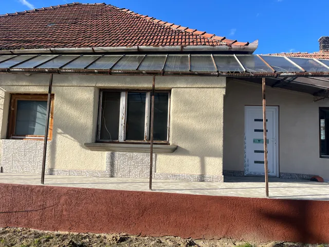 Eladó ház Tóalmás 107 nm