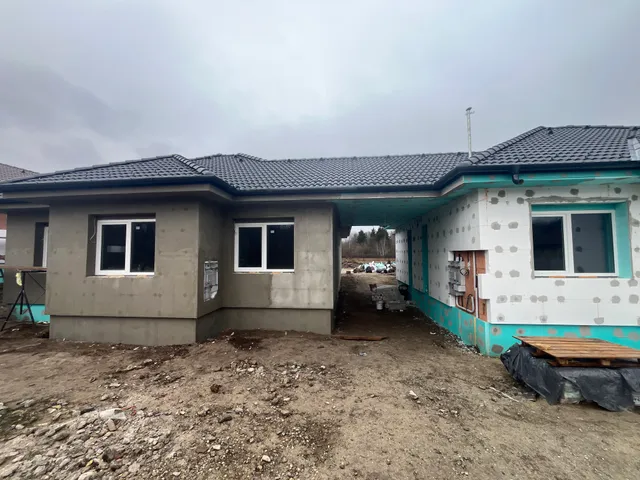 Eladó ház Erdőkertes, Háromház, Liszt Ferenc utca 119 nm