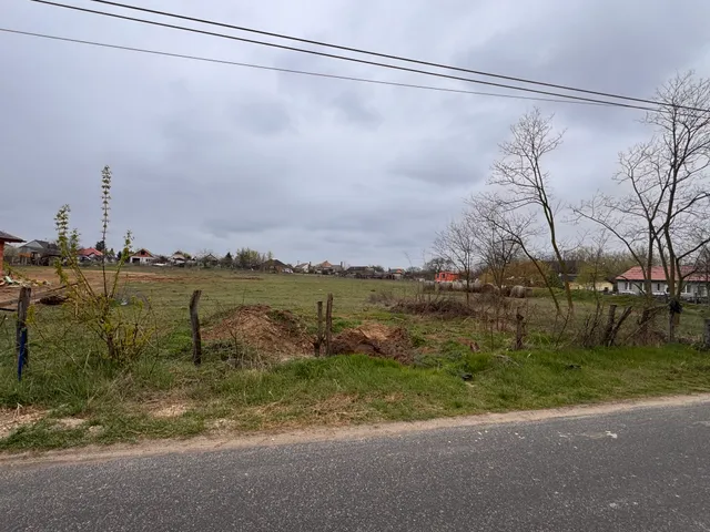 Eladó telek Inárcs 840 nm