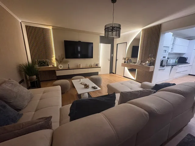 Eladó ház Szarvas, Petőfi utca 240 nm