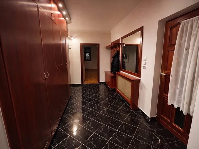 Eladó ház Gödöllő, Fenyvesi nagyút 180 nm