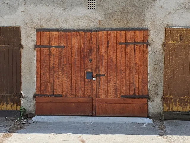 Eladó garázs Szeged, Odessza 15 nm