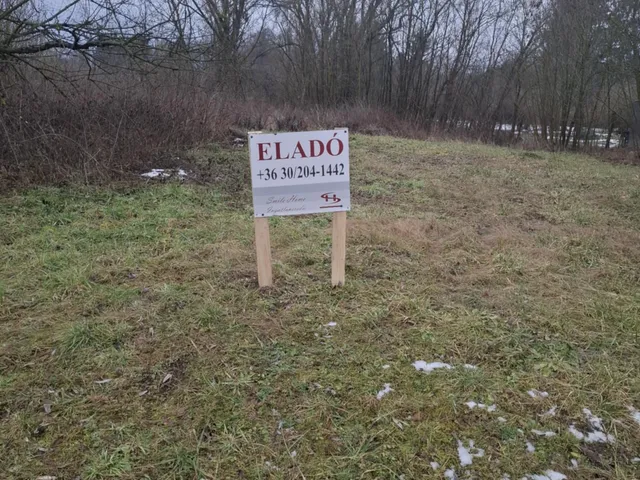 Eladó telek Andrásfa 3016 nm