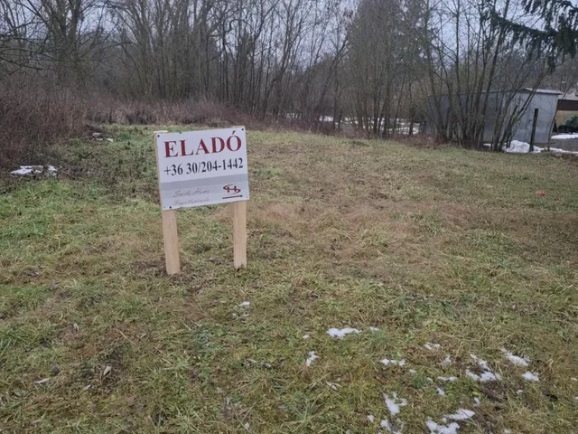 Eladó telek Andrásfa 3016 nm