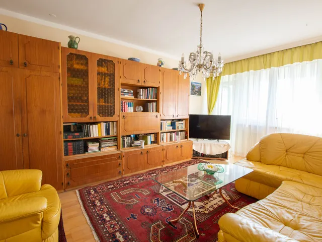 Eladó lakás Szombathely, Derkovits-lakótelep 72 nm