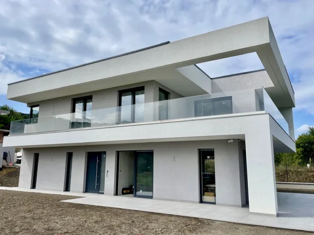 Eladó ház Budapest II. kerület, Budaliget 270 nm