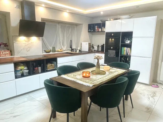 Eladó ház Budapest II. kerület, Budaliget 200 nm