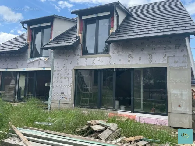 Eladó ház Budapest III. kerület, Csillaghegy, III. kerület, Csillaghegy Duna felöli oldal 135 nm