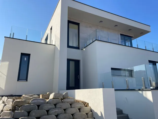 Eladó ház Budapest III. kerület, III.kerület, Ürömhegy 213 nm