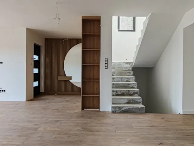 Eladó ház Budapest II. kerület, Máriaremete 202 nm