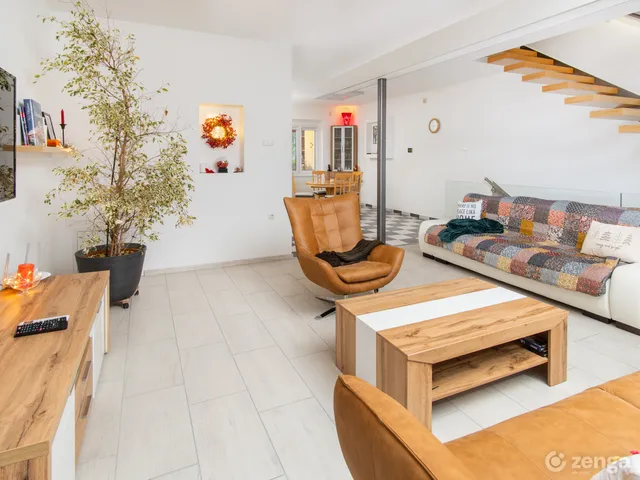 Eladó ház Szekszárd, Bakta 120 nm