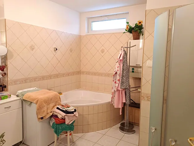 Eladó ház Debrecen, Falóger 107 nm