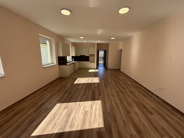 Eladó ház Debrecen, Kondoros 140 nm