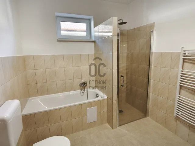 Eladó ház Debrecen, Kondoros 141 nm