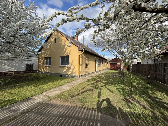 Eladó ház Debrecen, Köntöskert 100 nm