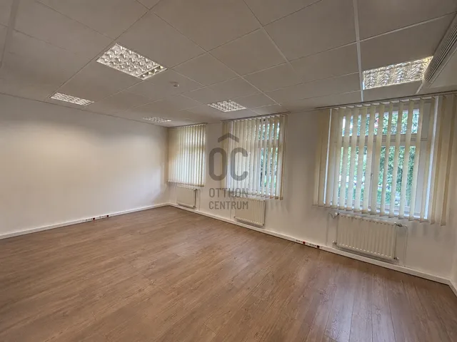 Kiadó kereskedelmi és ipari ingatlan Debrecen, Homokkert