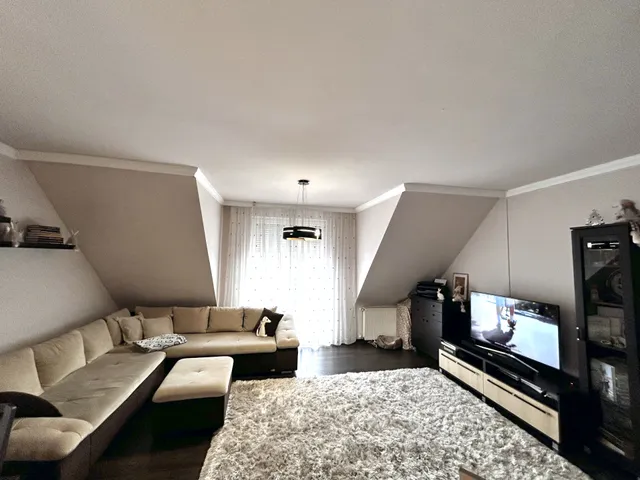 Eladó lakás Debrecen, Széchenyikert 85 nm
