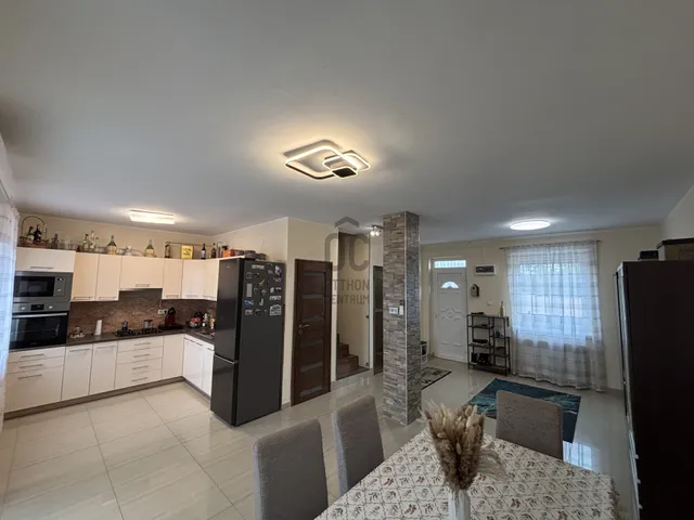 Eladó ház Debrecen, Lencztelep 172 nm