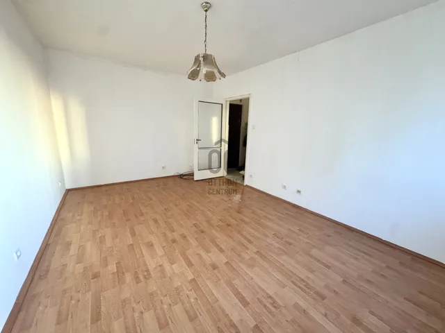 Eladó lakás Debrecen, Vénkert 35 nm