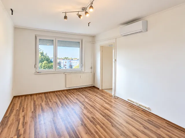 Eladó lakás Debrecen, Újkert 68 nm