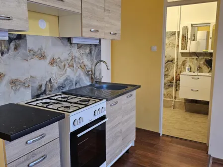 Eladó lakás Szolnok, Belváros 36 nm