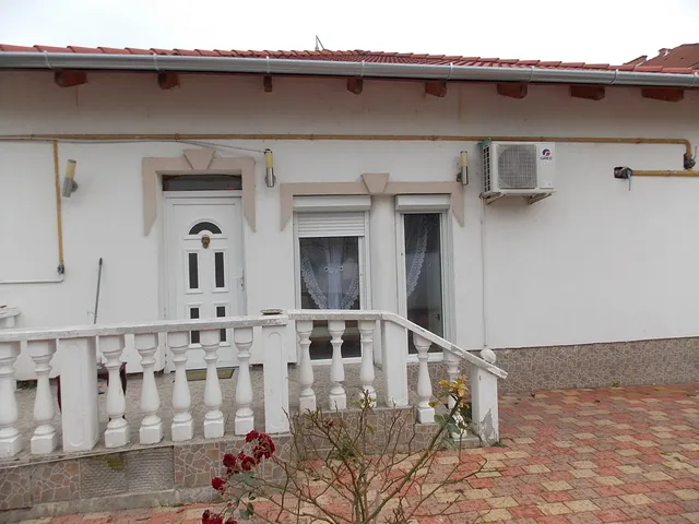 Eladó ház Szolnok, Belváros 86 nm