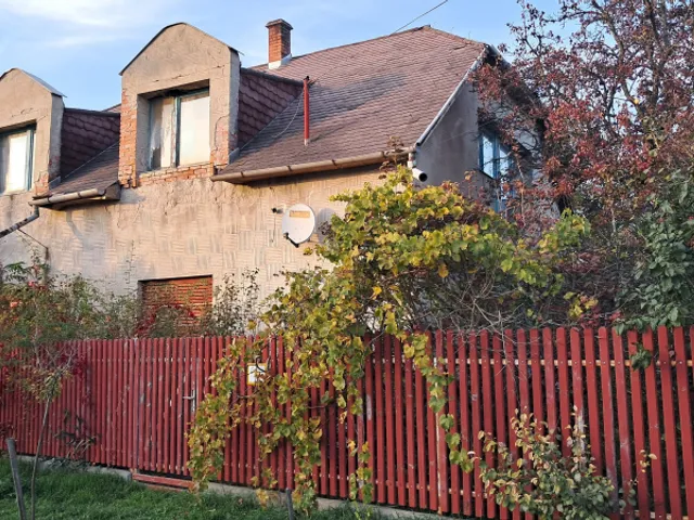 Eladó ház Tiszaföldvár, Nefelejcs utca 100 nm