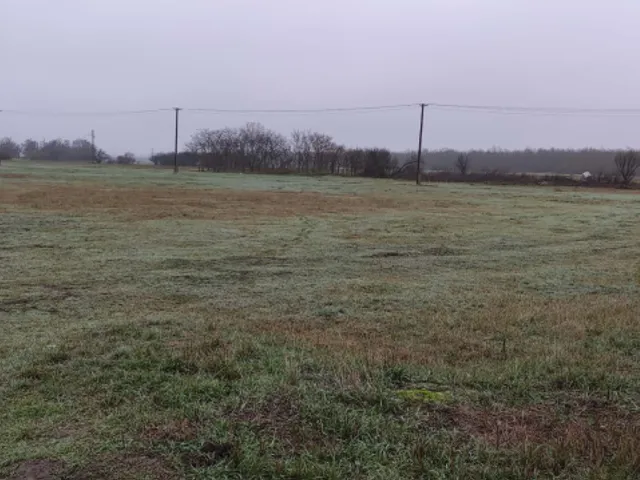 Eladó telek Szolnok, Széchenyi-lakótelep 3051 nm