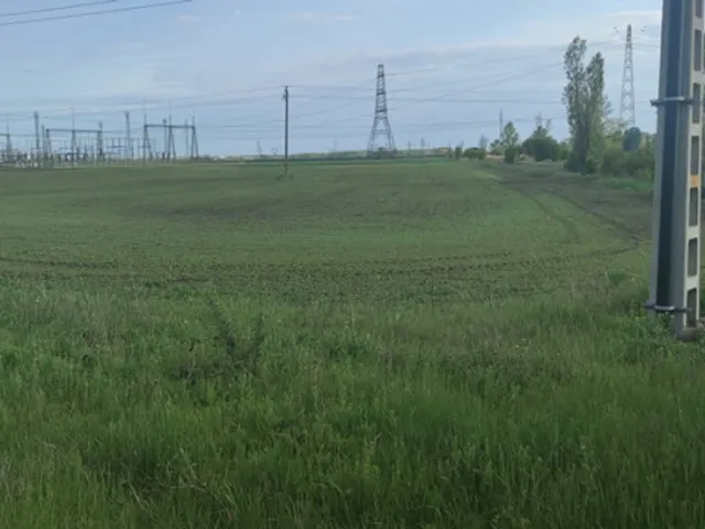 Eladó telek Szolnok, Északnyugati városrész, Thököly út 3889 nm