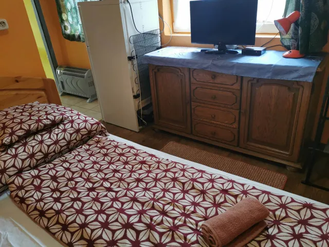 Eladó üdülő és hétvégi ház Szolnok, Alcsisziget 21 nm