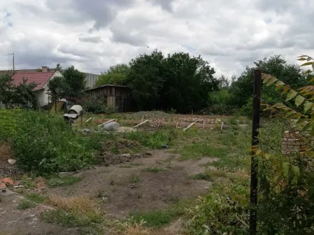 Eladó telek Szolnok, Déli városrész, Sashalmi út 597 nm