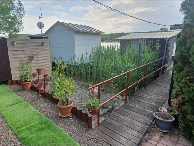 Eladó üdülő és hétvégi ház Szűcsi 25 nm