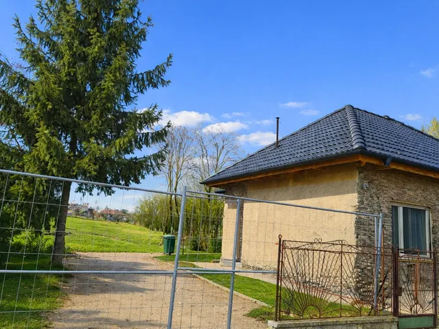 Eladó ház Abony 75 nm