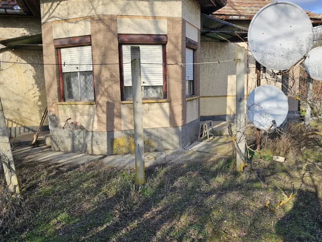 Eladó ház Szelevény 85 nm